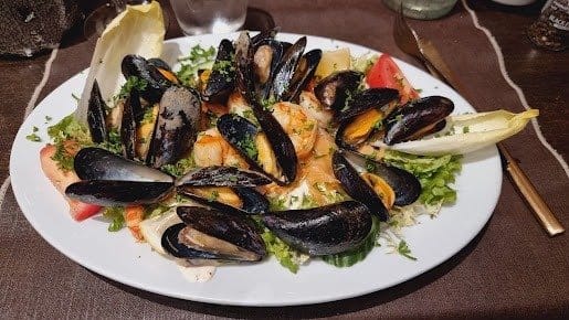Le Chou de Bruxelles - Le spécialiste des moules-frites à Ixelles